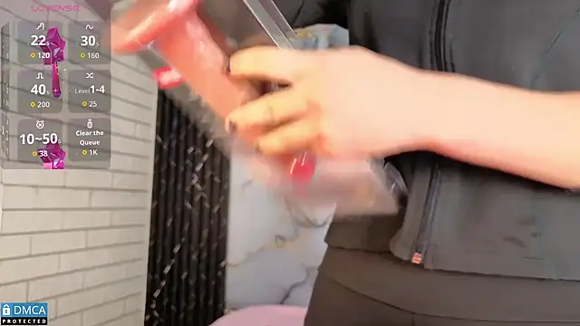 nena cupcake  online show from 30, 10, 2025