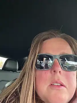 hornykitty1210 online show from 24, 10, 2025