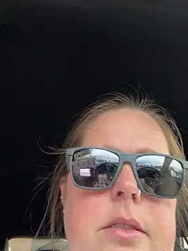 hornykitty1210 online show from 5, 11, 2025