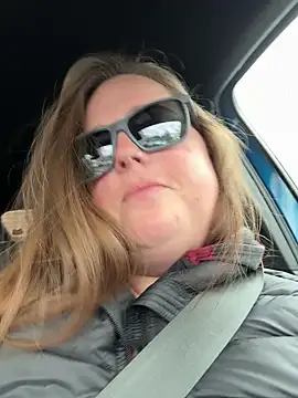 hornykitty1210 online show from 3, 11, 2025