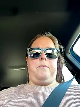 hornykitty1210 online show from 4, 11, 2025