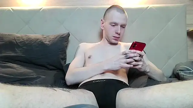 Snapshot of RikkiandCarl chatting on 10, 1, 2026 RikkiandCarl online show from 10, 1, 2026