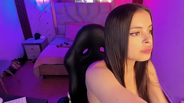 Lizeth Salazar online show from 27, 10, 2025