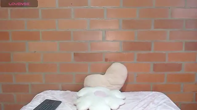 Montserrat Jay online show from 30, 9, 2025