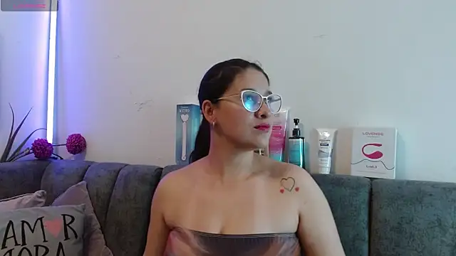 Alana steel 1 online show from 31, 3, 2026