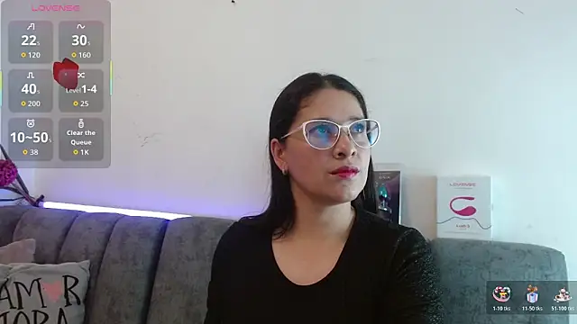 Snapshot of Alana_steel_1 chatting on 21, 4, 2026 Alana steel 1 online show from 21, 4, 2026