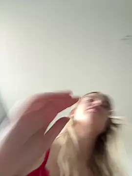 Chloemillerrxx online show from 23, 9, 2025