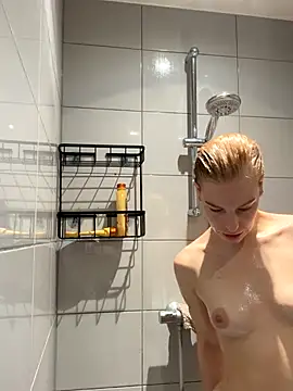 Chloemillerrxx online show from 20, 9, 2025