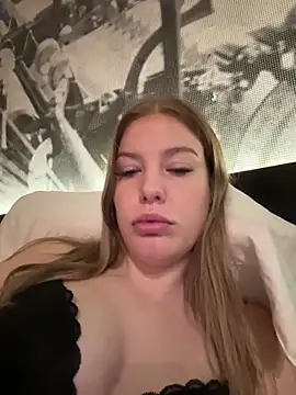 Chloemillerrxx online show from 5, 1, 2026