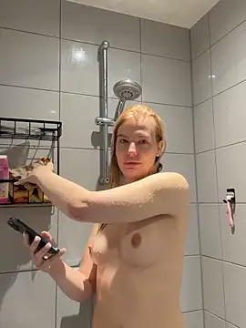 Chloemillerrxx online show from 17, 9, 2025