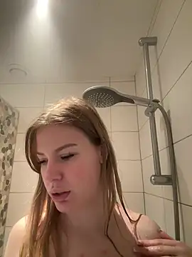 Chloemillerrxx online show from 15, 1, 2026