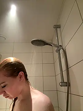 Chloemillerrxx online show from 23, 11, 2025