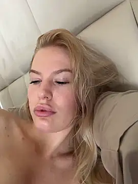 Chloemillerrxx online show from 11, 9, 2025