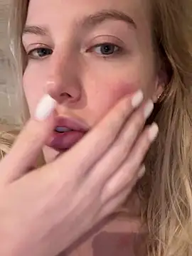 Chloemillerrxx online show from 21, 9, 2025