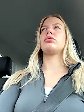 Chloemillerrxx online show from 13, 9, 2025