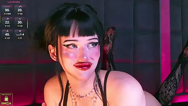 RoxyKyper online show from 3, 12, 2025