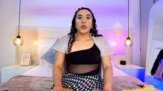 alehia cute online show from 13, 11, 2025