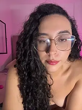 alehia cute online show from 10, 7, 2026