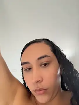 alehia cute online show from 12, 6, 2026