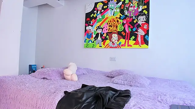 HaileyDuke online show from 17, 11, 2025