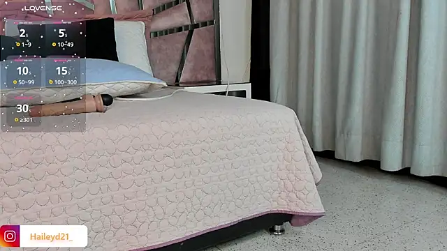 HaileyDuke online show from 22, 9, 2025