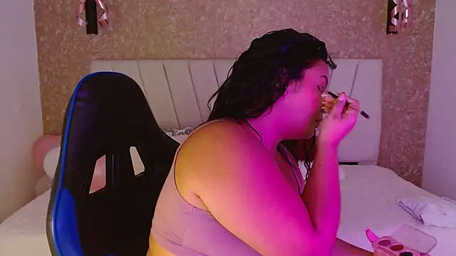 Amaranta carey online show from 9, 10, 2025