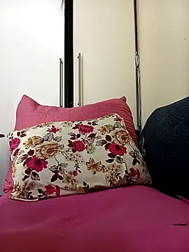 PRETTYJANE36 online show from 3, 10, 2025