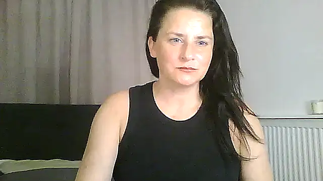 Snapshot of RachVanXX chatting on 10, 7, 2026 RachVanXX online show from 10, 7, 2026