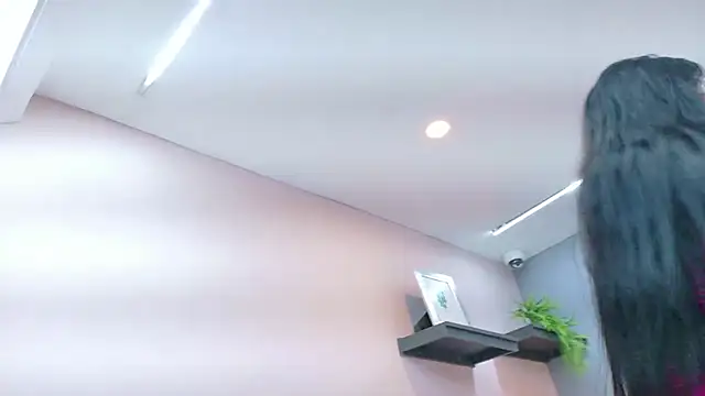 Camila Hill  online show from 13, 1, 2026