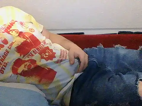 Snapshot of Liznat01 chatting on 8, 11, 2025 Liznat01 online show from 8, 11, 2025