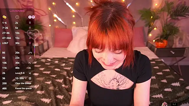 Pixie Peachh online show from 5, 2, 2026