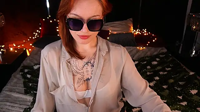 Pixie Peachh online show from 5, 3, 2026