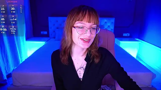 Pixie Peachh online show from 28, 11, 2025