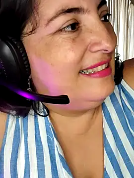 lina maria99 online show from 4, 10, 2025