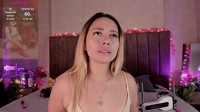 LanaMills  online show from 2, 6, 2026
