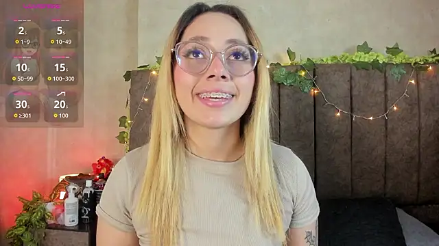 LanaMills  online show from 17, 3, 2026