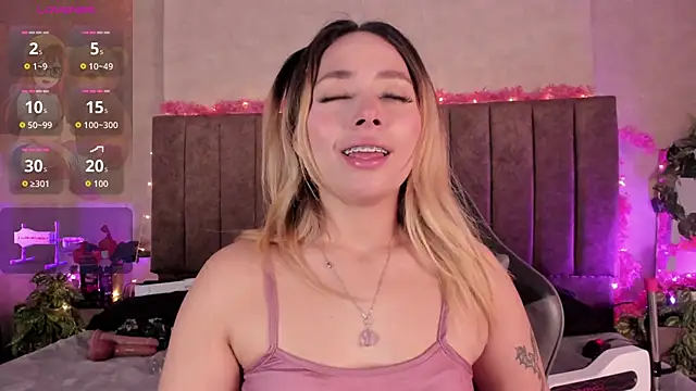 LanaMills  online show from 12, 6, 2026