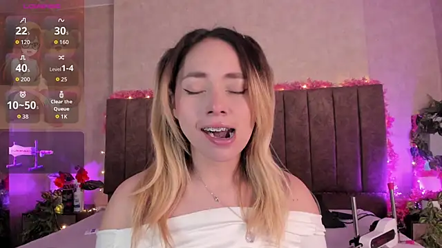 LanaMills  online show from 25, 6, 2026