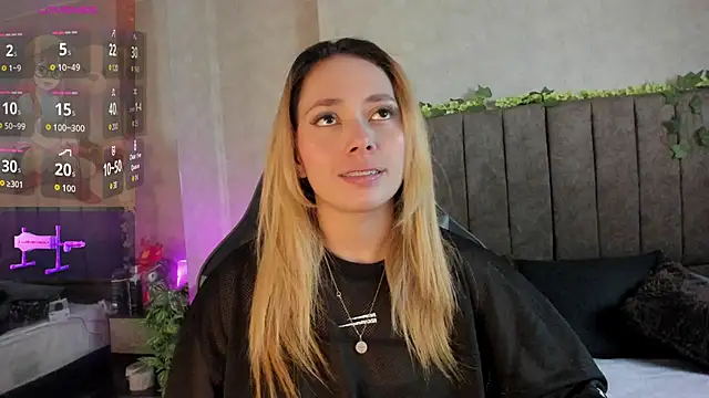 LanaMills  online show from 4, 2, 2026