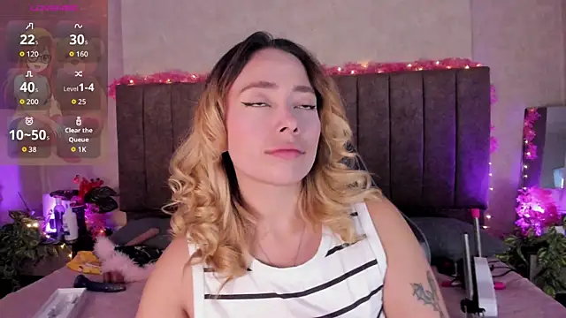LanaMills  online show from 28, 5, 2026