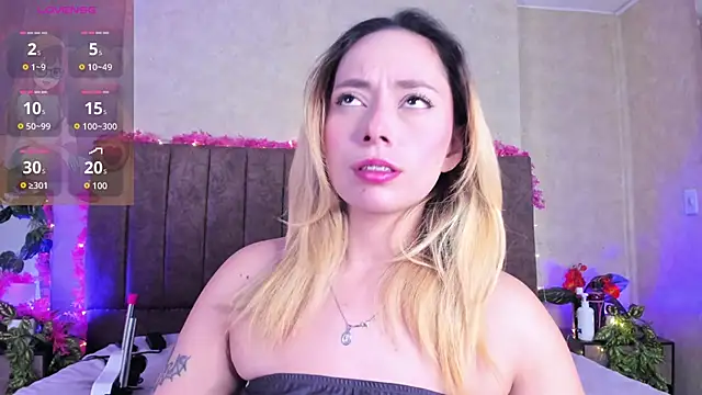LanaMills  online show from 30, 6, 2026