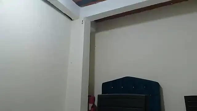 Snapshot of _yess_love_ chatting on 16, 11, 2025 yess love online show from 16, 11, 2025