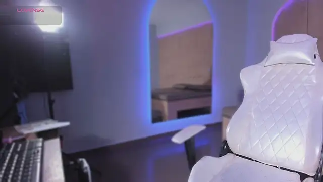 HannahMontgomery online show from 19, 11, 2025