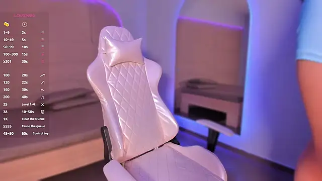 HannahMontgomery online show from 15, 1, 2026