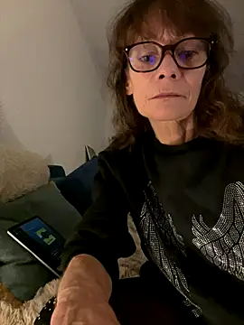 Chris06d22xh online show from 20, 10, 2025