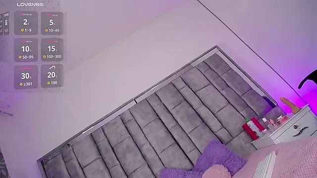 Snapshot of nath_evanss chatting on 5, 10, 2025 nath evanss online show from 5, 10, 2025