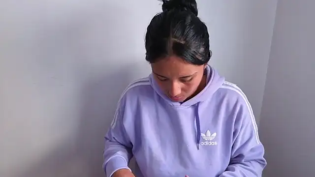 EmilyGala online show from 2, 11, 2025