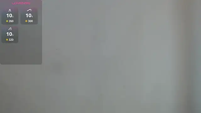 Snapshot of CharlotteCottin chatting on 7, 11, 2025 CharlotteCottin online show from 7, 11, 2025