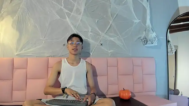 Daddy Darcks online show from 25, 10, 2025