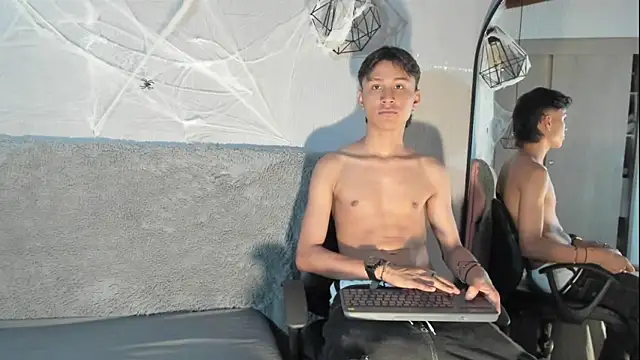 Daddy Darcks online show from 28, 10, 2025